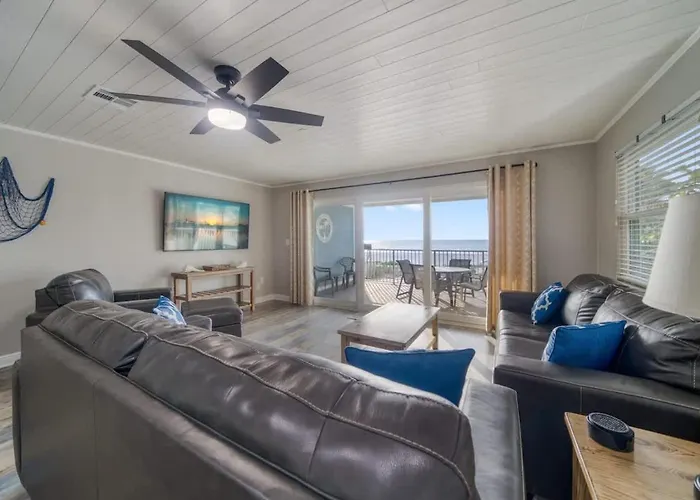 2,000 Sq Ft With Private Indoor Poolside Unit 4 At Four Shores * Clearwater Beach