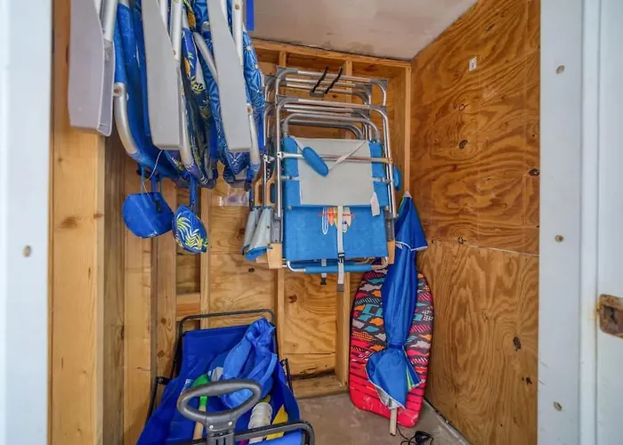 2,000 Sq Ft With Private Indoor Poolside Unit 4 At Four Shores Clearwater Beach