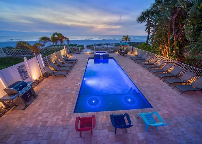 2,000 Sq Ft With Private Indoor Poolside Unit 4 At Four Shores *