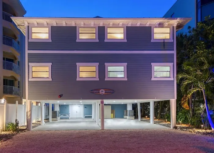2,000 Sq Ft With Private Indoor Poolside Unit 4 At Four Shores Clearwater Beach
